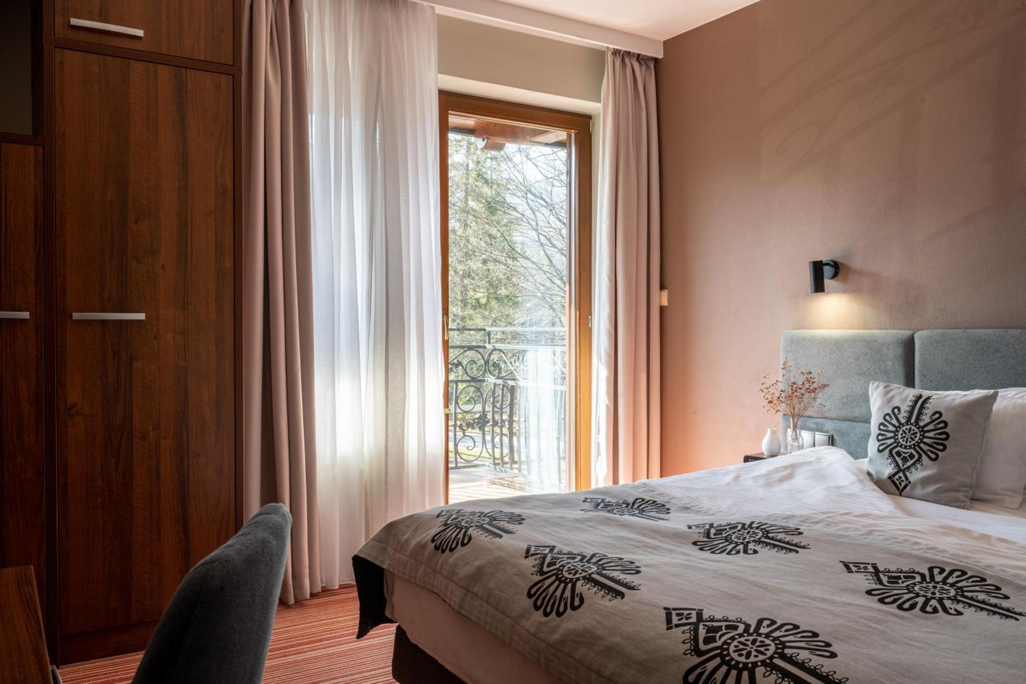 Pod Skocznia 3*